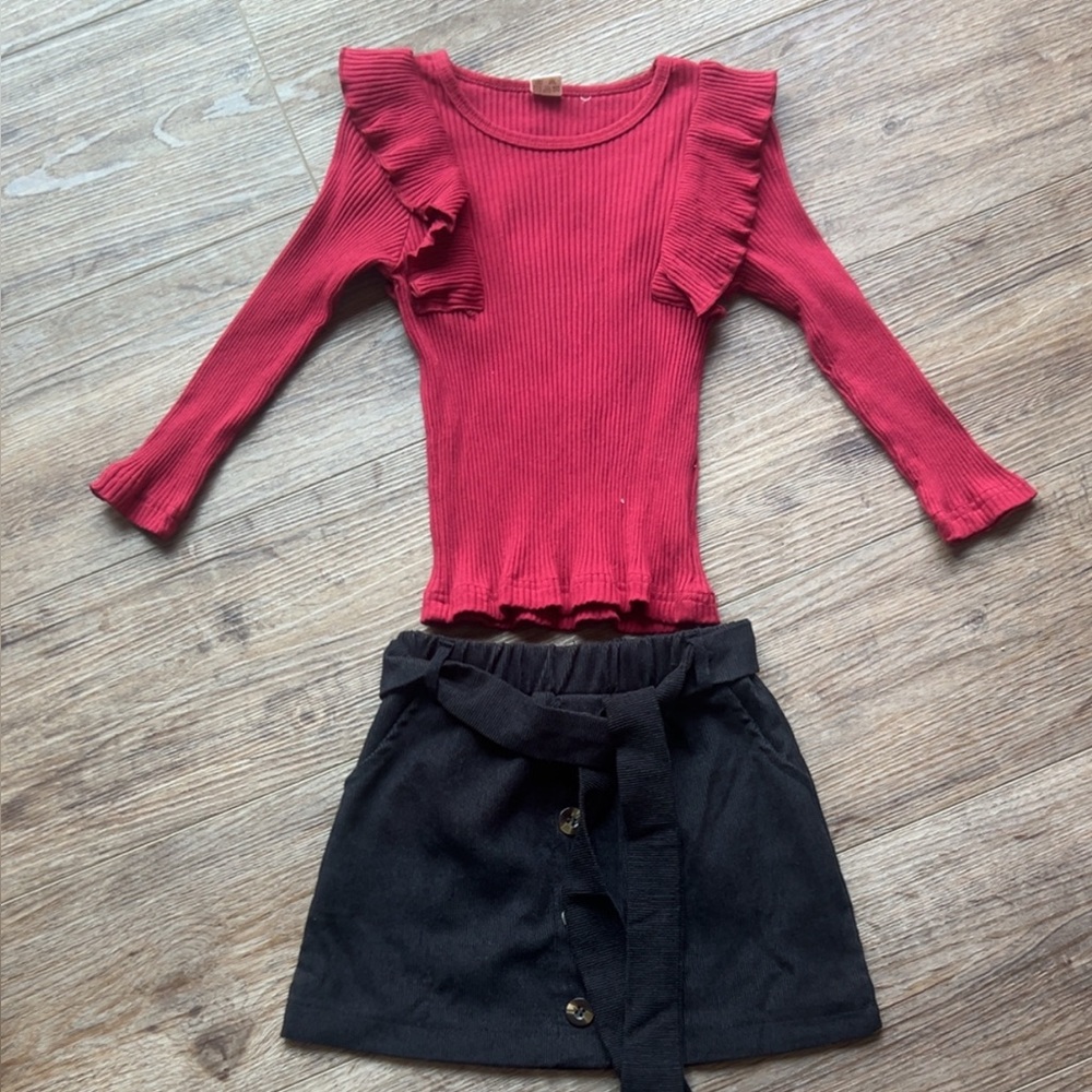 Amazon Kids Matching Set - Red and Black